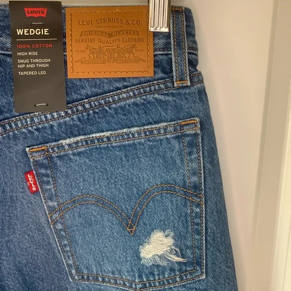 ⭐️ Levi’s wedgie fit icon in Athens Hera medium wash - Picture 7 of 8